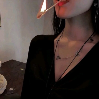 艺术感高级头像女